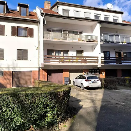 Kislakas Apartment *